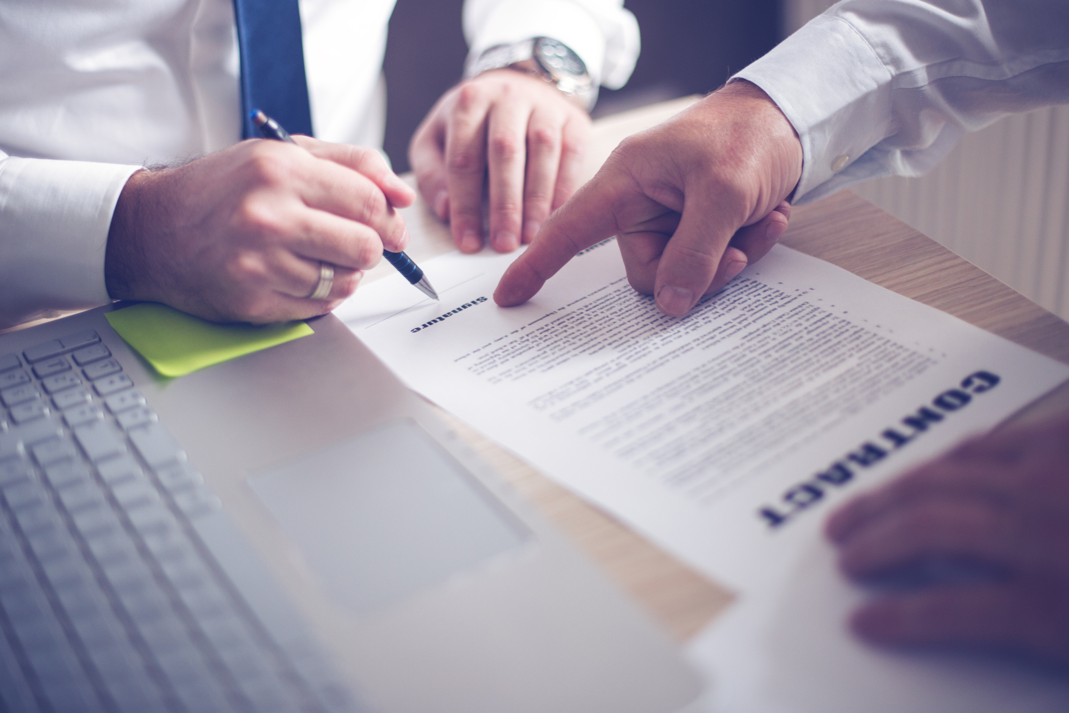 Contract Writing Services in the UAE