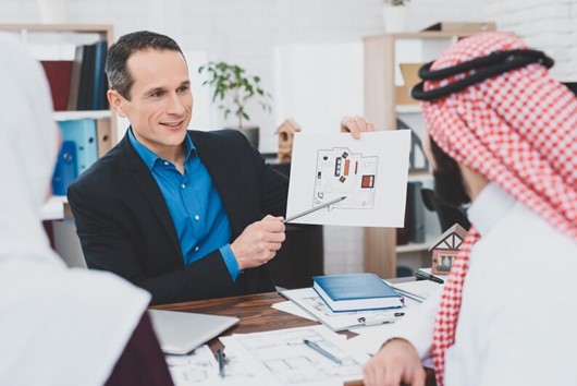 How to Choose the Right Legal Consultant for Your Business in the UAE?